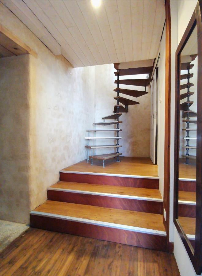 La Maison De Thomas Saint-Amant-de-Boixe Luaran gambar